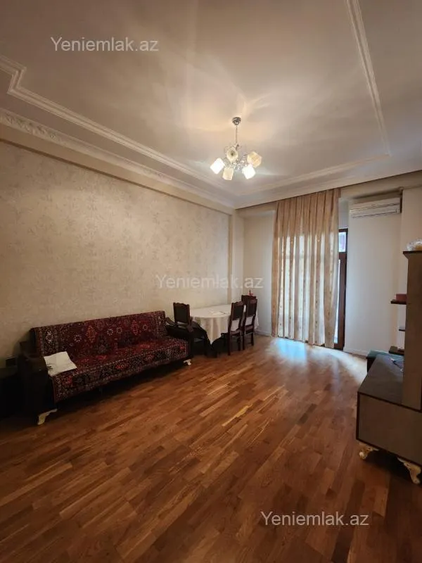 Satılır 2 otaqlı yeni tikili 45 m²