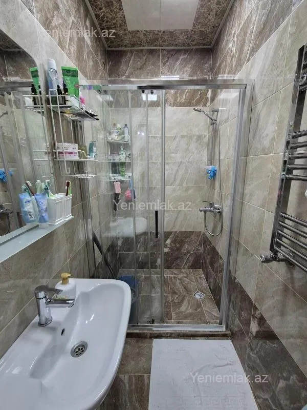 Satılır 3 otaqlı yeni tikili 78 m²