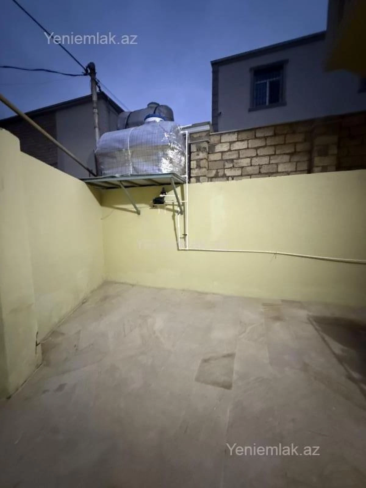 Satılır 4 otaqlı həyət evi 100 m²