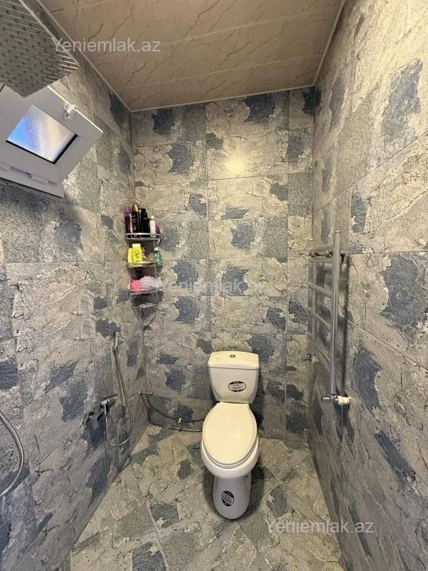 Satılır 4 otaqlı həyət evi 100 m²