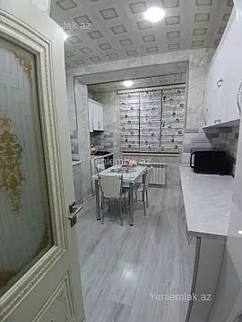 Satılır 1 otaqlı köhnə tikili 40 m²
