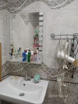 Satılır 1 otaqlı köhnə tikili 40 m²