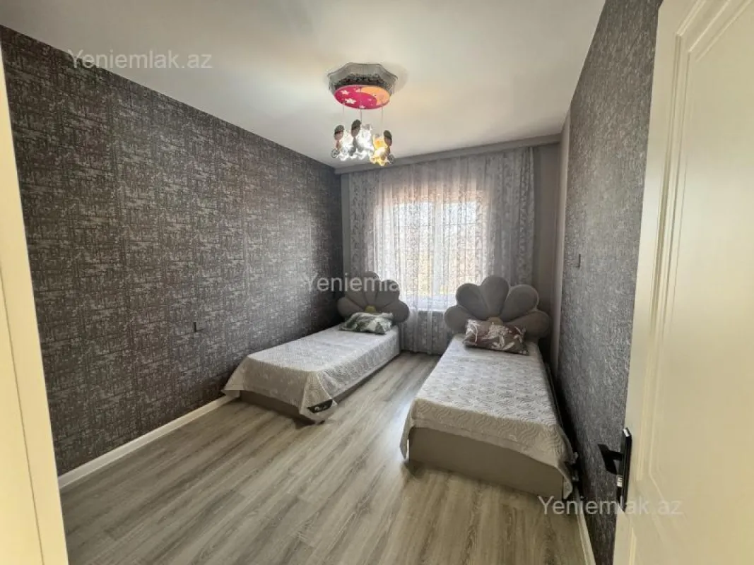Satılır 4 otaqlı həyət evi 140 m²