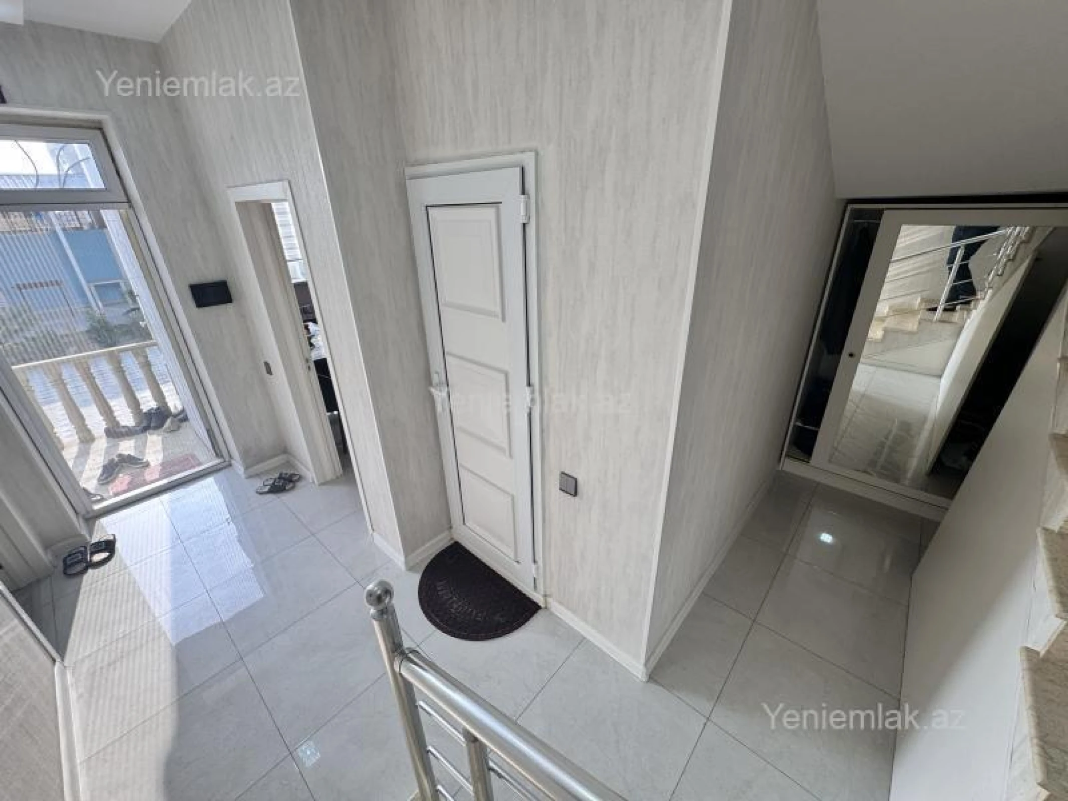 Satılır 4 otaqlı həyət evi 140 m²