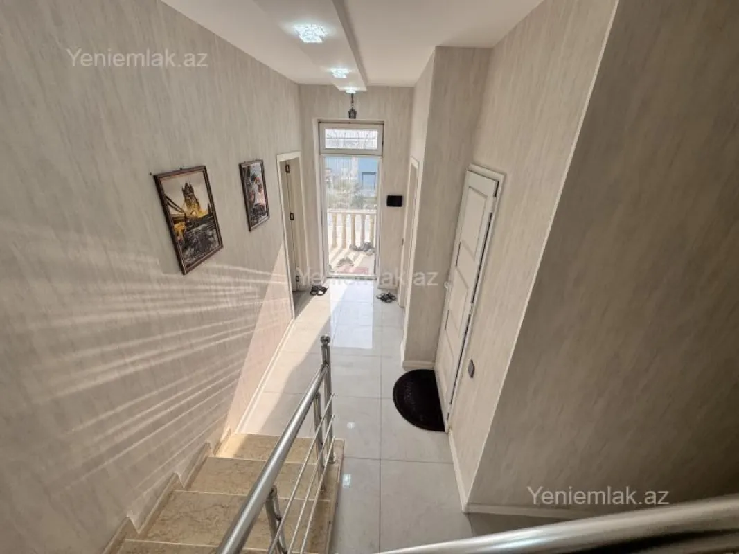 Satılır 4 otaqlı həyət evi 140 m²