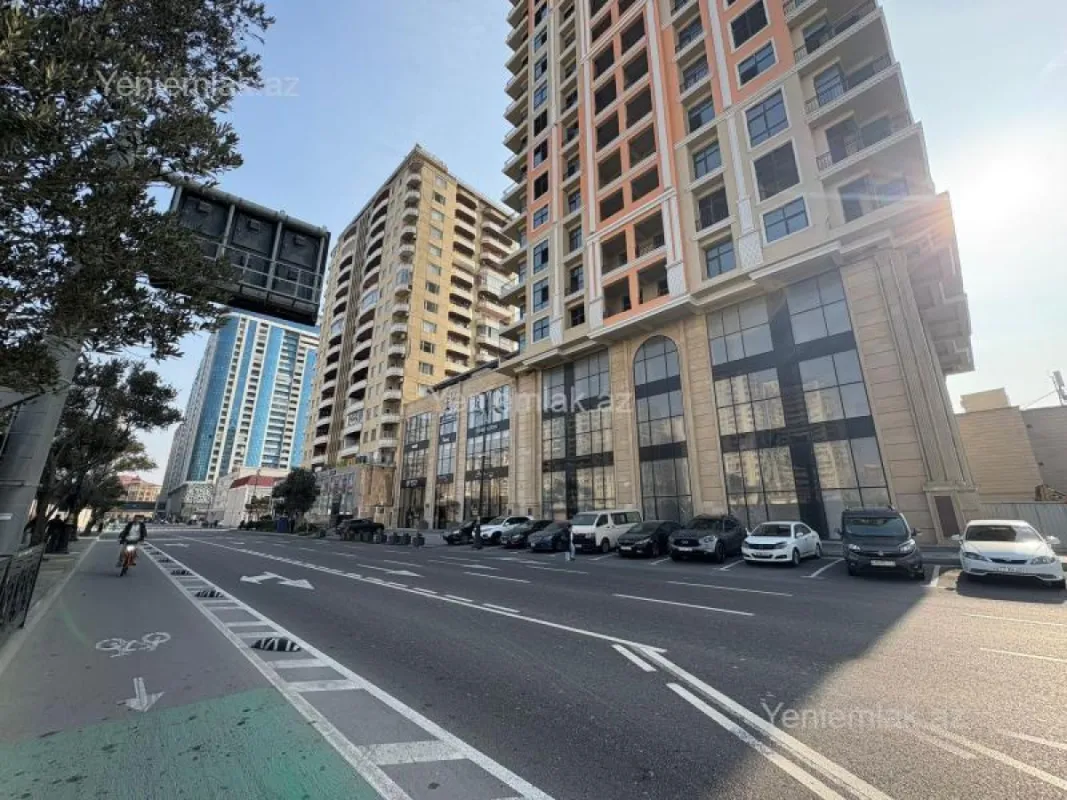 Satılır 2 otaqlı yeni tikili 78.7 m²