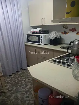 Satılır 2 otaqlı köhnə tikili 50 m²