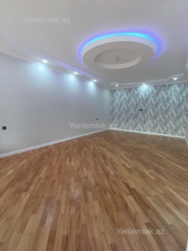 Satılır 6 otaqlı həyət evi 240 m²