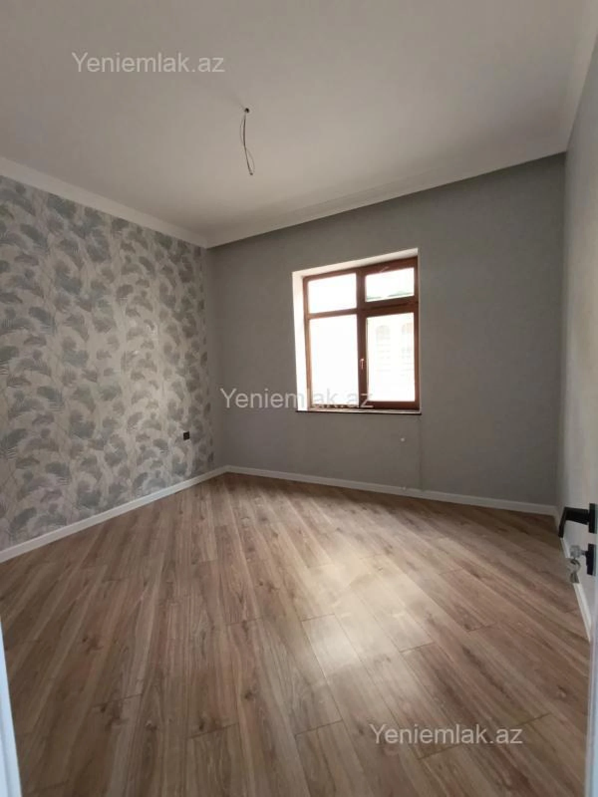 Satılır 6 otaqlı həyət evi 240 m²