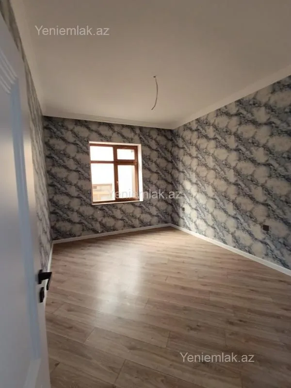 Satılır 6 otaqlı həyət evi 240 m²