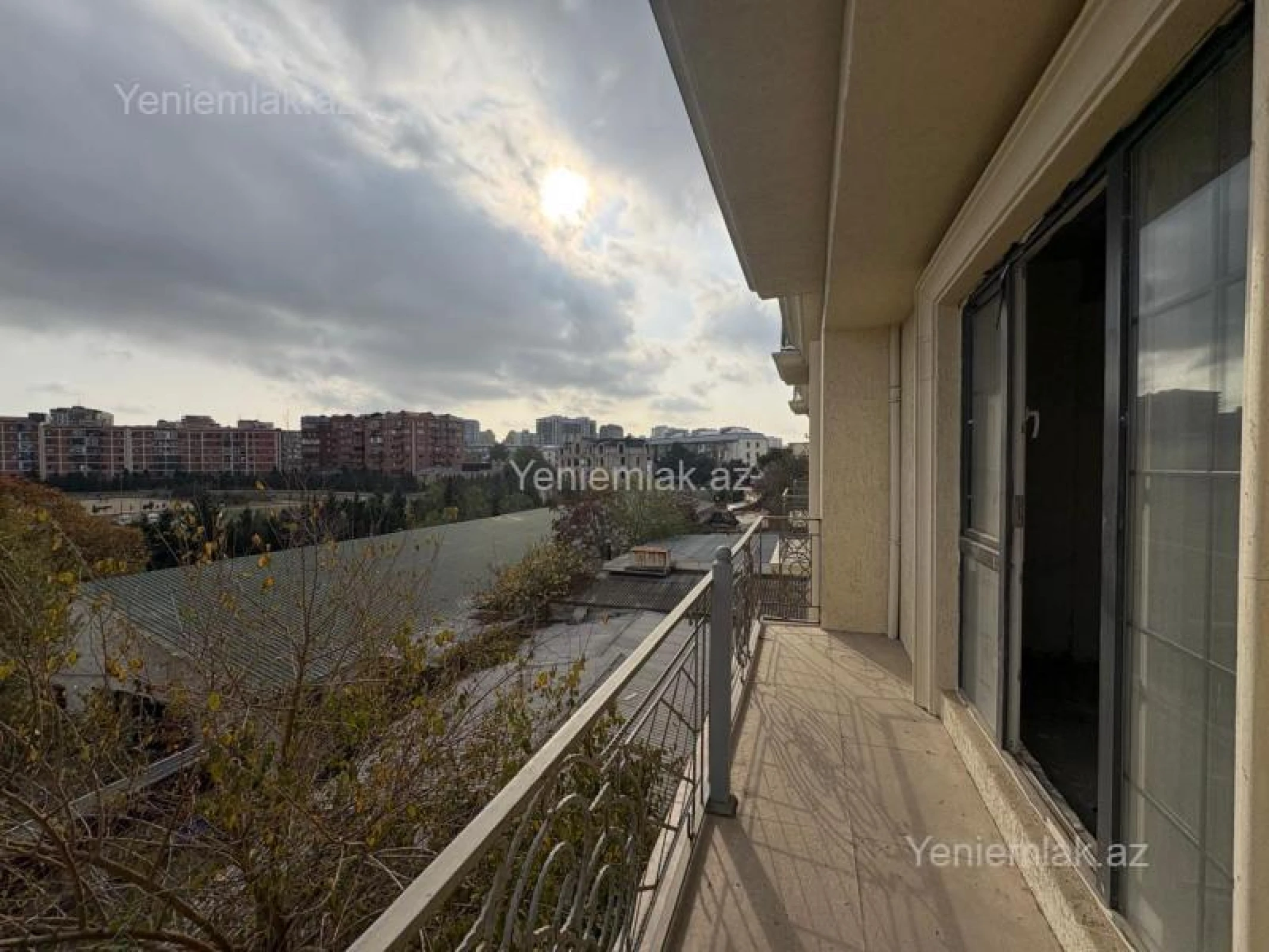 Satılır 3 otaqlı yeni tikili 154 m²