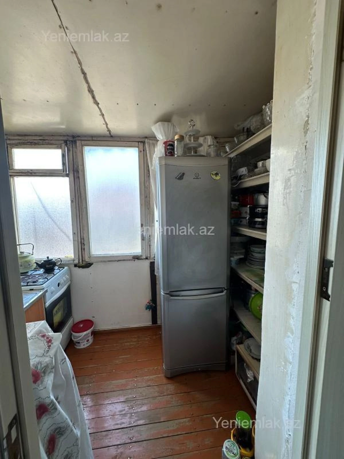Satılır 2 otaqlı köhnə tikili 45 m²