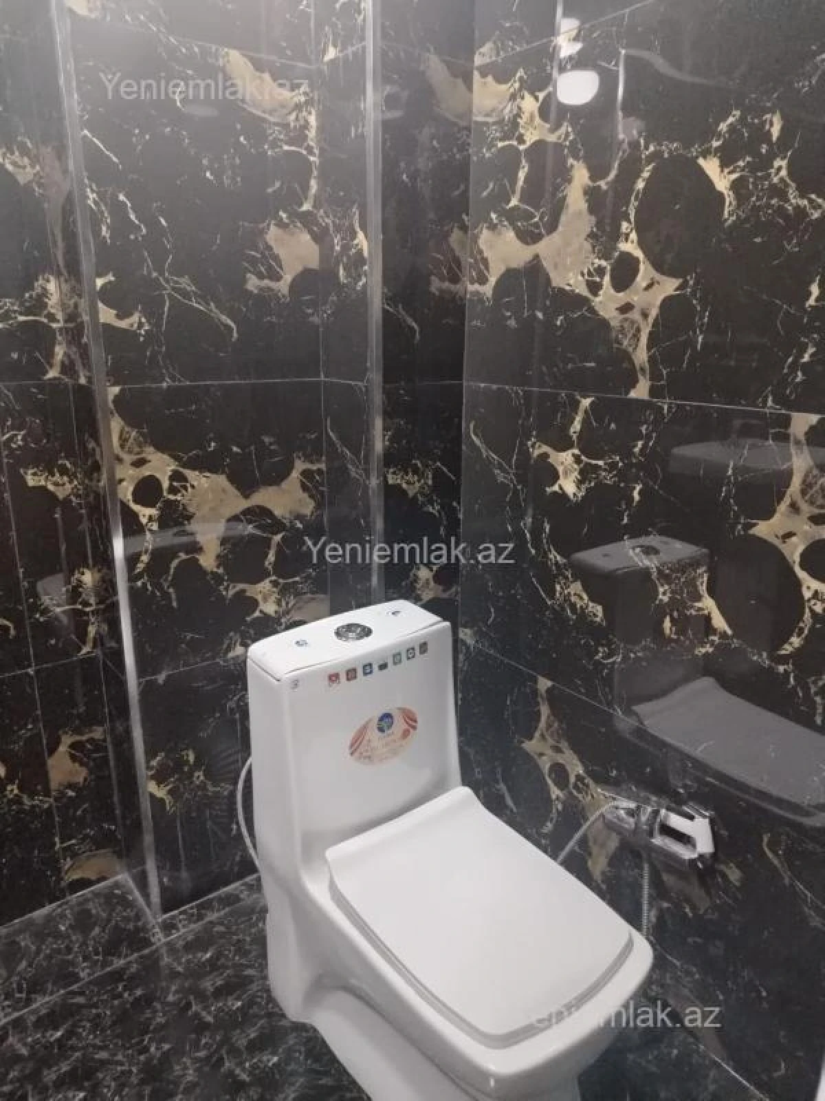 Satılır 1 otaqlı köhnə tikili 37 m²