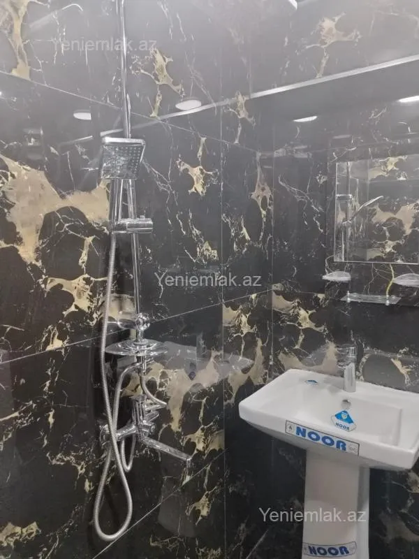 Satılır 1 otaqlı köhnə tikili 37 m²