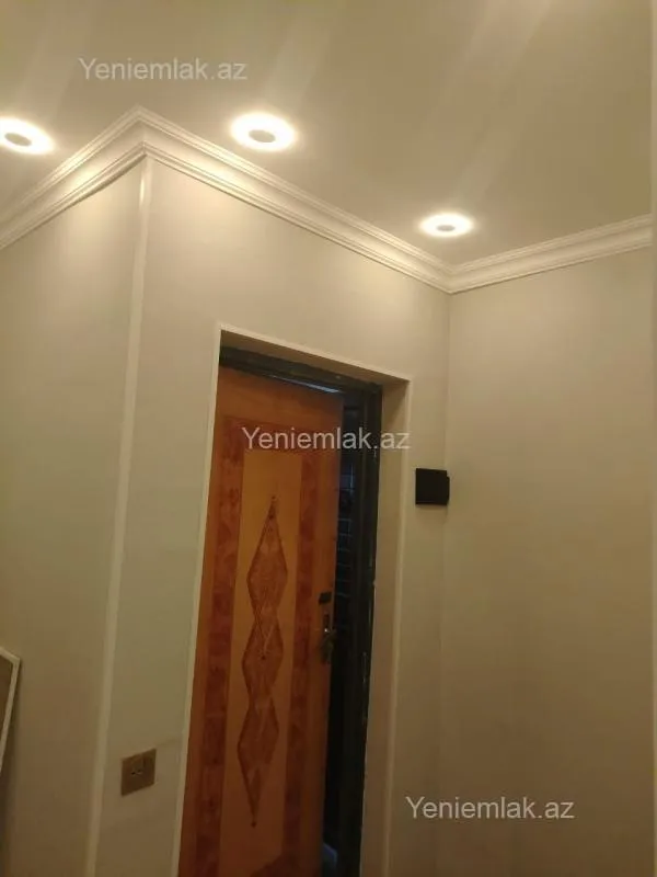 Satılır 1 otaqlı köhnə tikili 37 m²