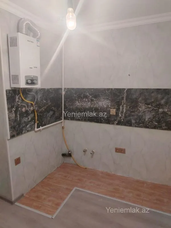 Satılır 1 otaqlı köhnə tikili 37 m²