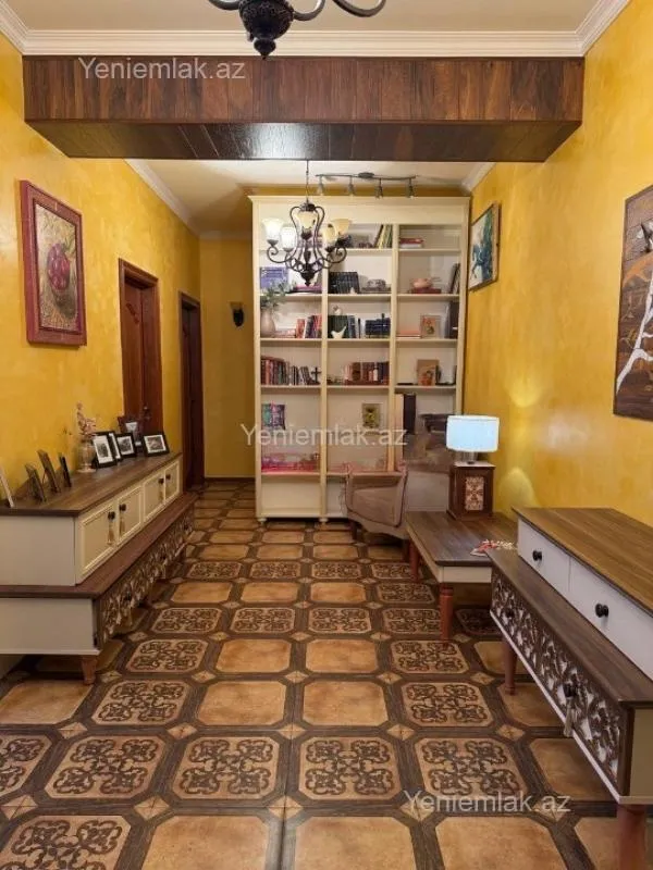 Satılır 3 otaqlı yeni tikili 90 m²