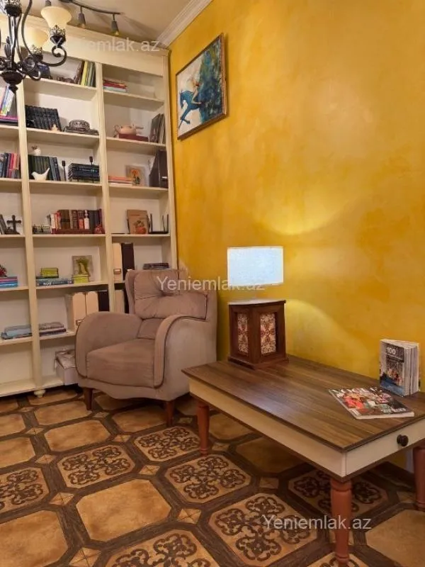 Satılır 3 otaqlı yeni tikili 90 m²