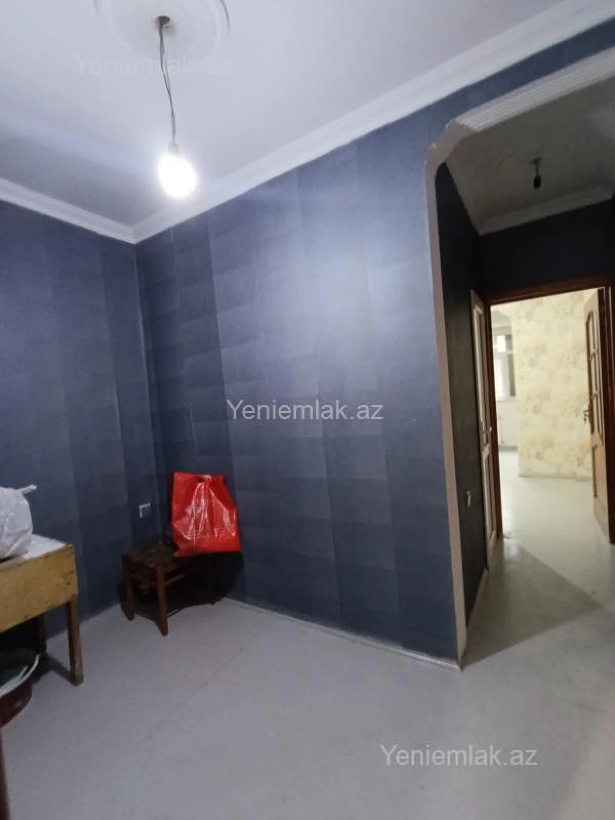 Satılır 2 otaqlı köhnə tikili 63 m²