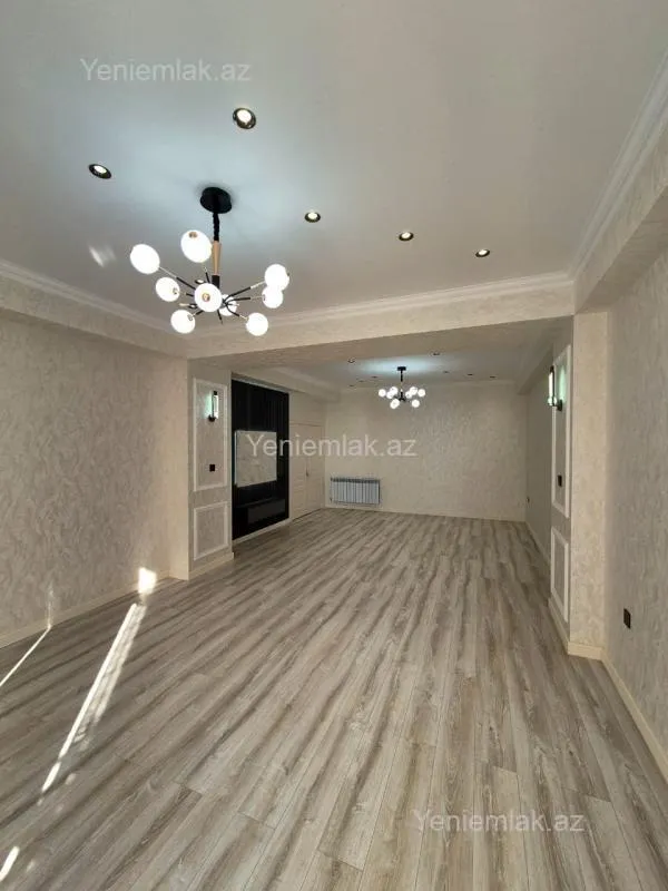 Satılır 3 otaqlı yeni tikili 145 m²
