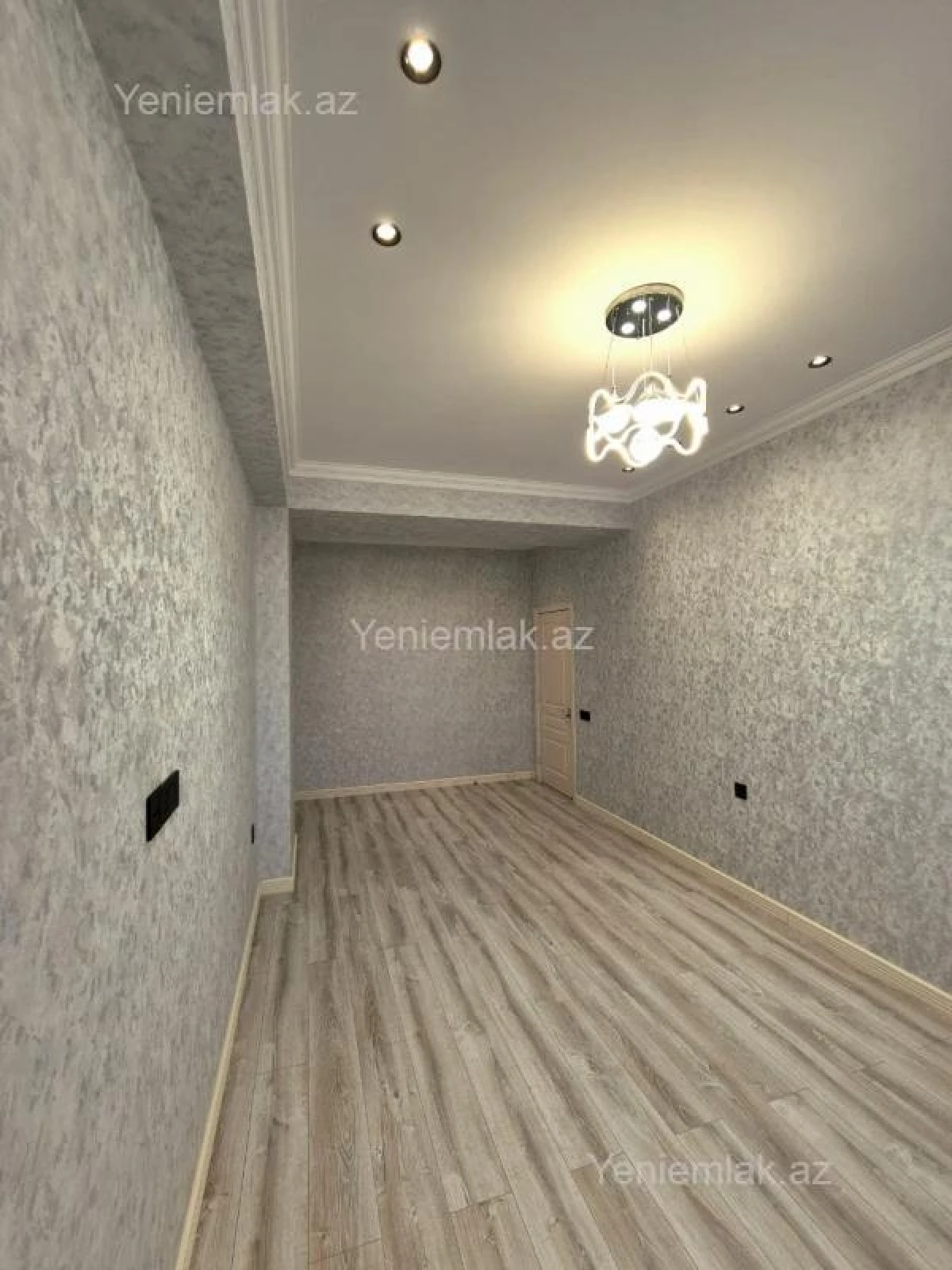 Satılır 3 otaqlı yeni tikili 145 m²