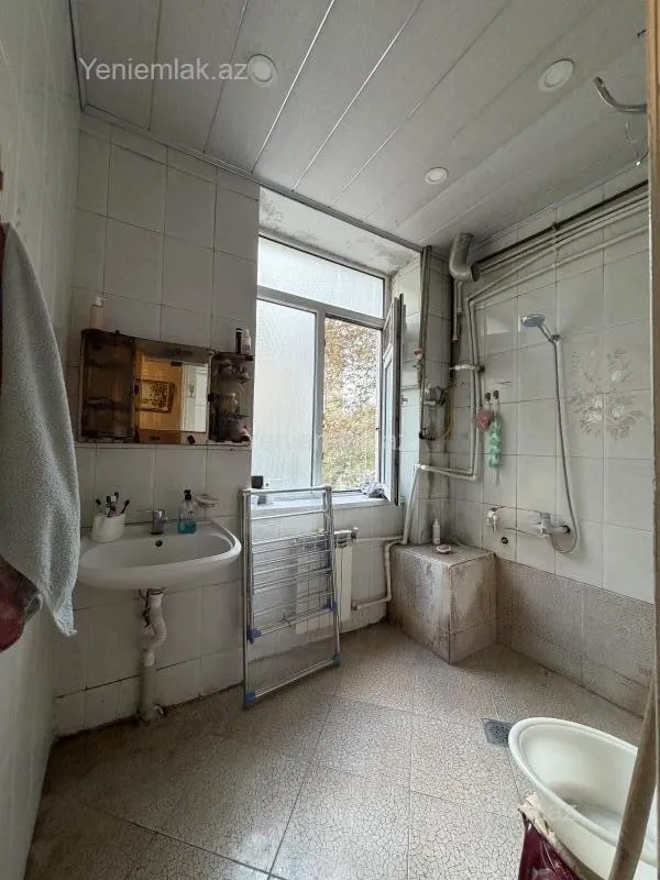 Satılır 3 otaqlı köhnə tikili 58 m²