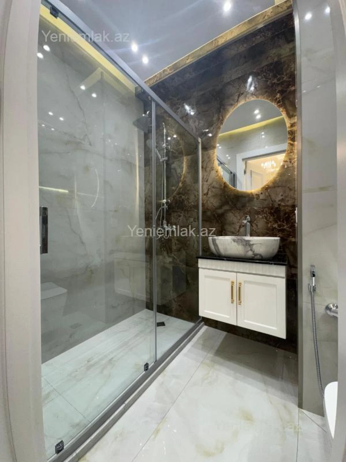 Satılır 3 otaqlı yeni tikili 100 m²