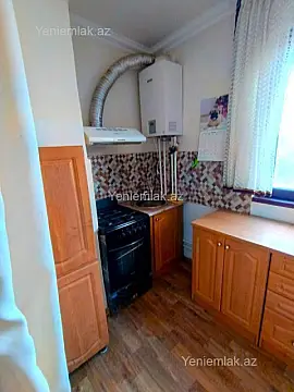 Satılır 2 otaqlı köhnə tikili 50 m²