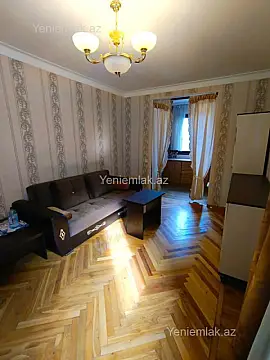 Satılır 2 otaqlı köhnə tikili 50 m²