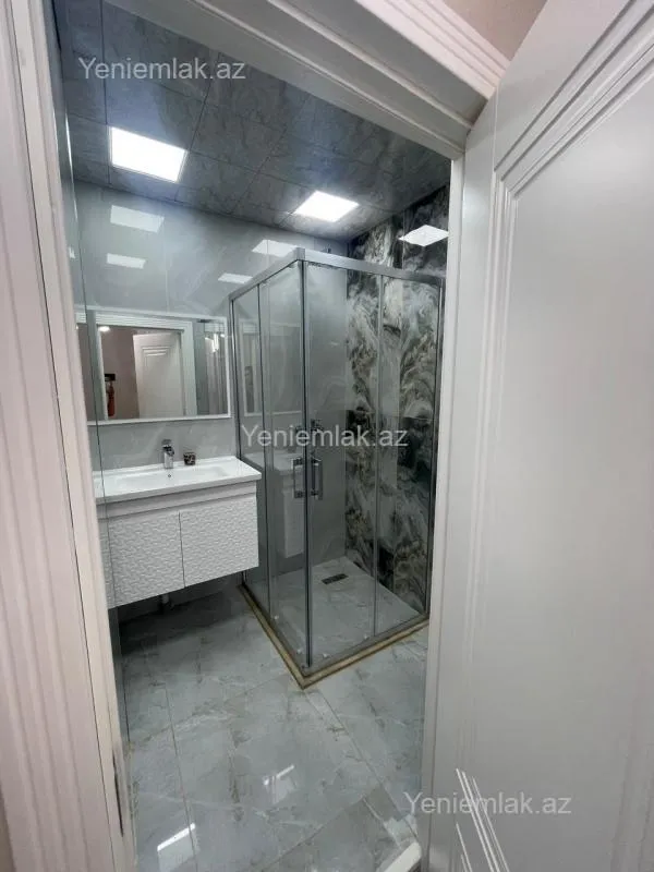 Satılır 3 otaqlı köhnə tikili 85 m²