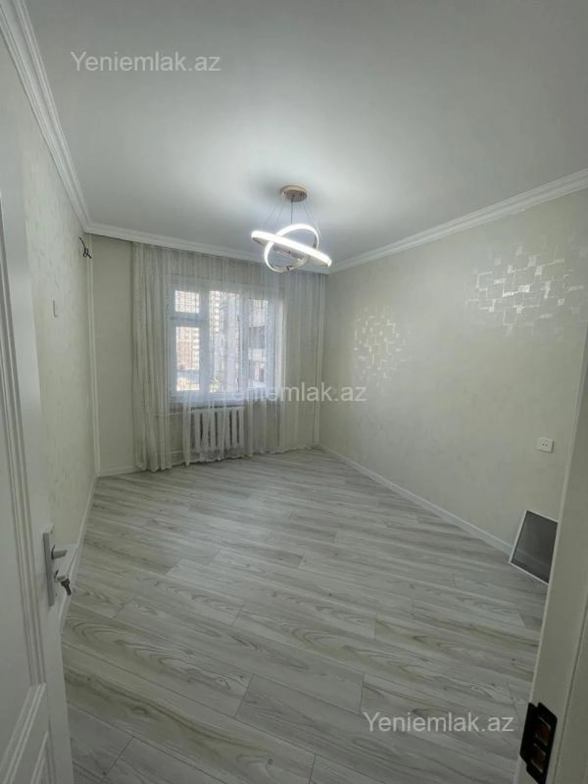 Satılır 3 otaqlı köhnə tikili 85 m²
