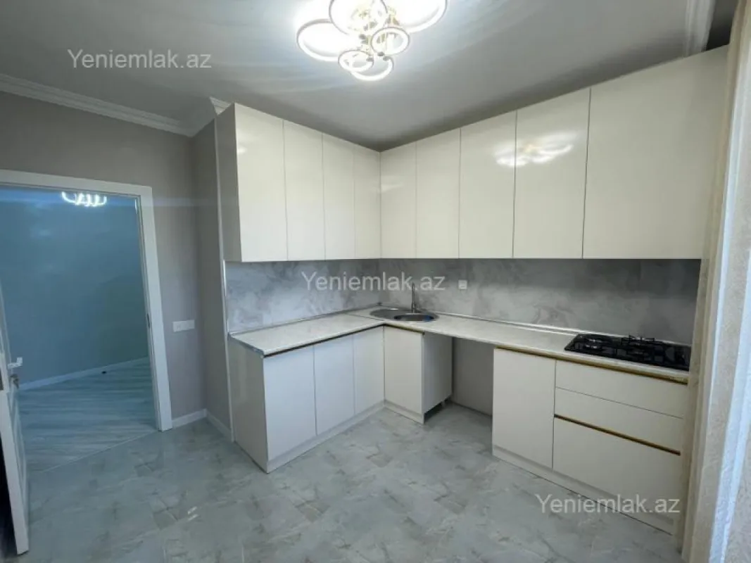 Satılır 3 otaqlı köhnə tikili 85 m²