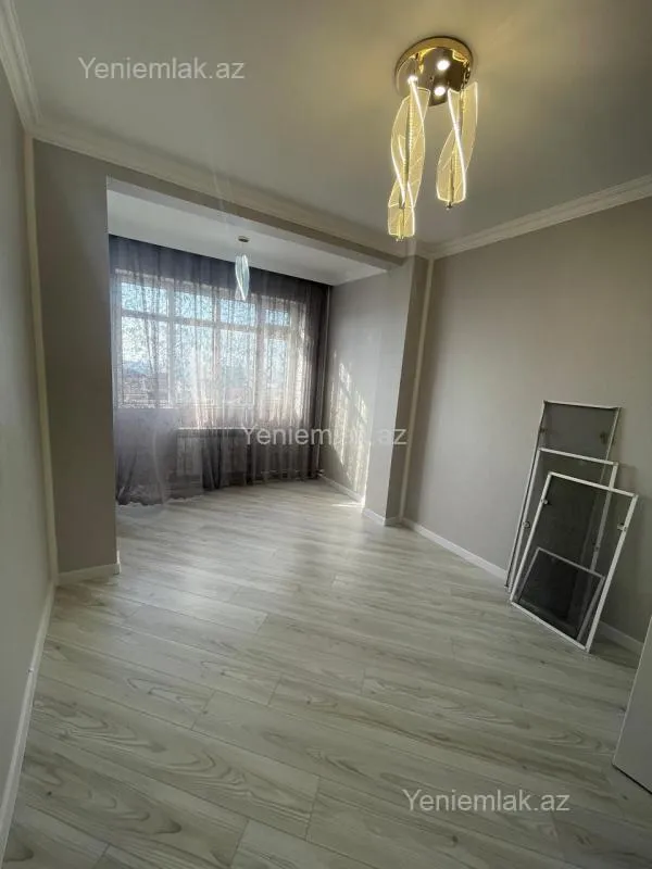 Satılır 3 otaqlı köhnə tikili 85 m²