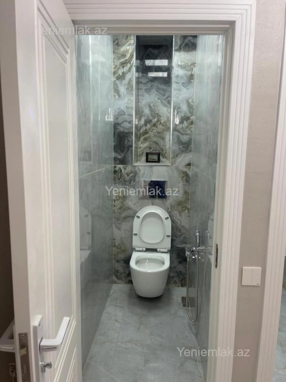 Satılır 3 otaqlı köhnə tikili 85 m²