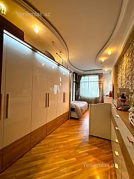 Satılır 3 otaqlı yeni tikili 130 m²