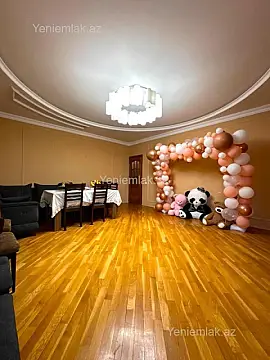 Satılır 3 otaqlı yeni tikili 130 m²