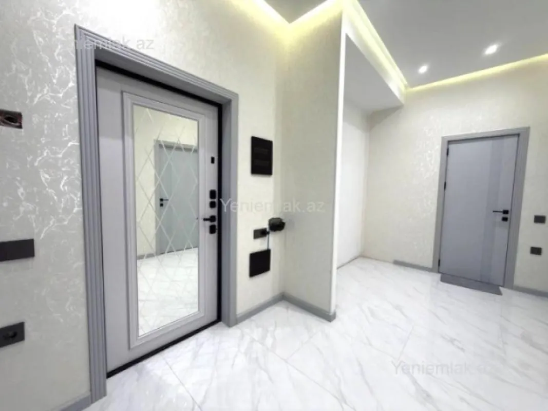 Satılır 3 otaqlı yeni tikili 110 m²