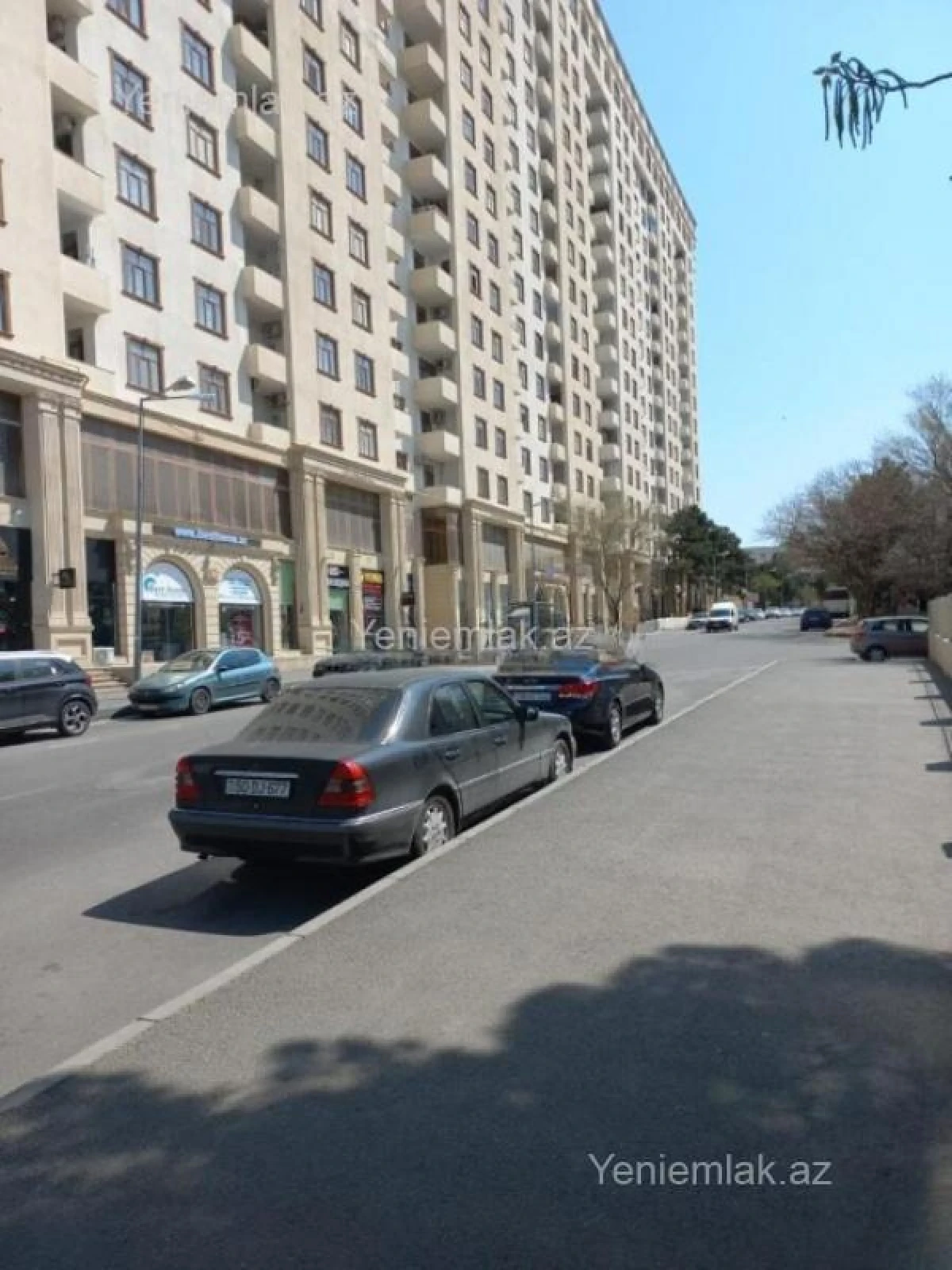 Satılır 3 otaqlı yeni tikili 110 m²