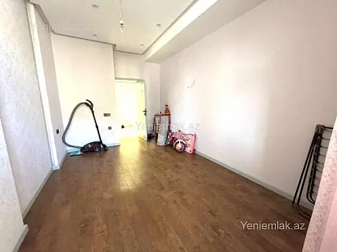 Satılır 3 otaqlı yeni tikili 110 m²