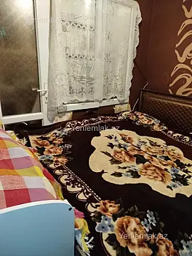 Satılır 2 otaqlı köhnə tikili 45 m²