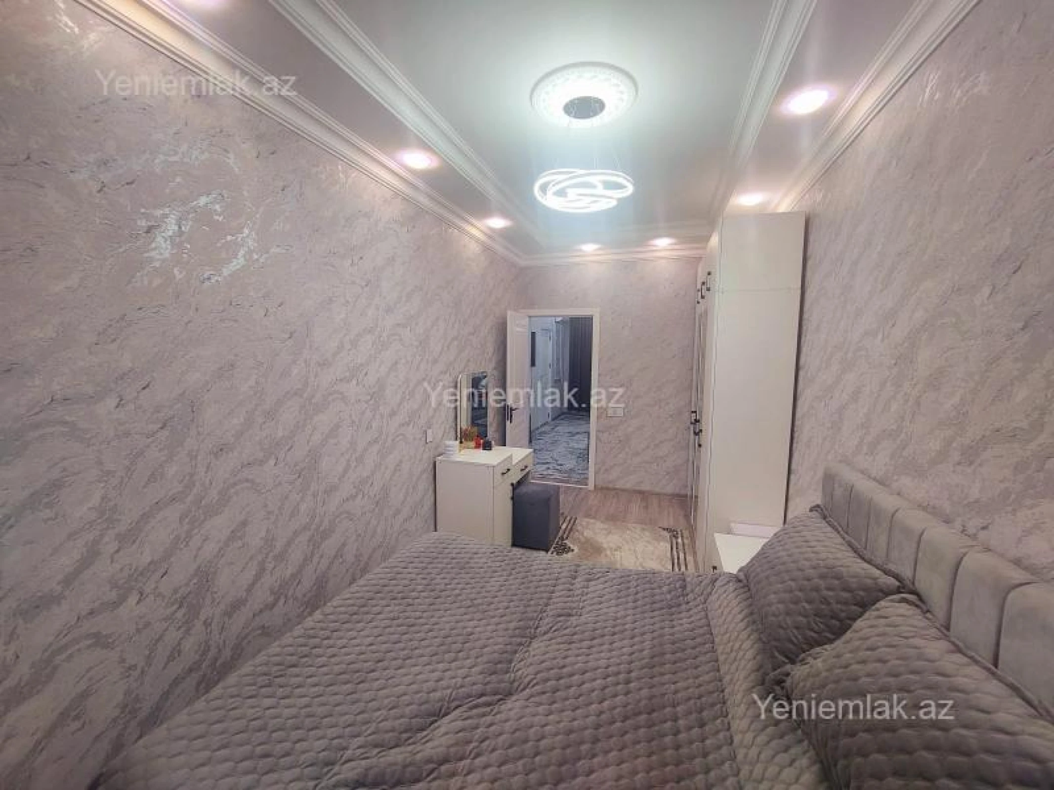 Satılır 3 otaqlı köhnə tikili 55 m²