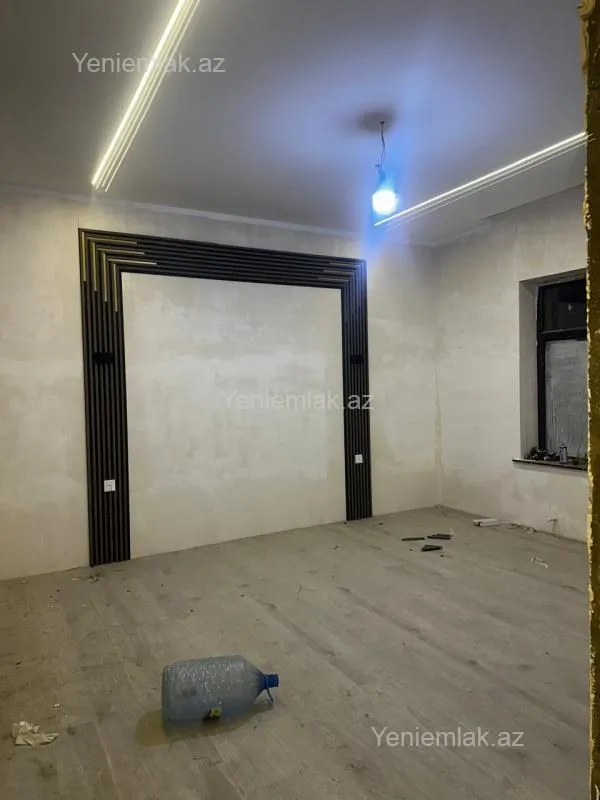 Satılır 4 otaqlı həyət evi 250 m²