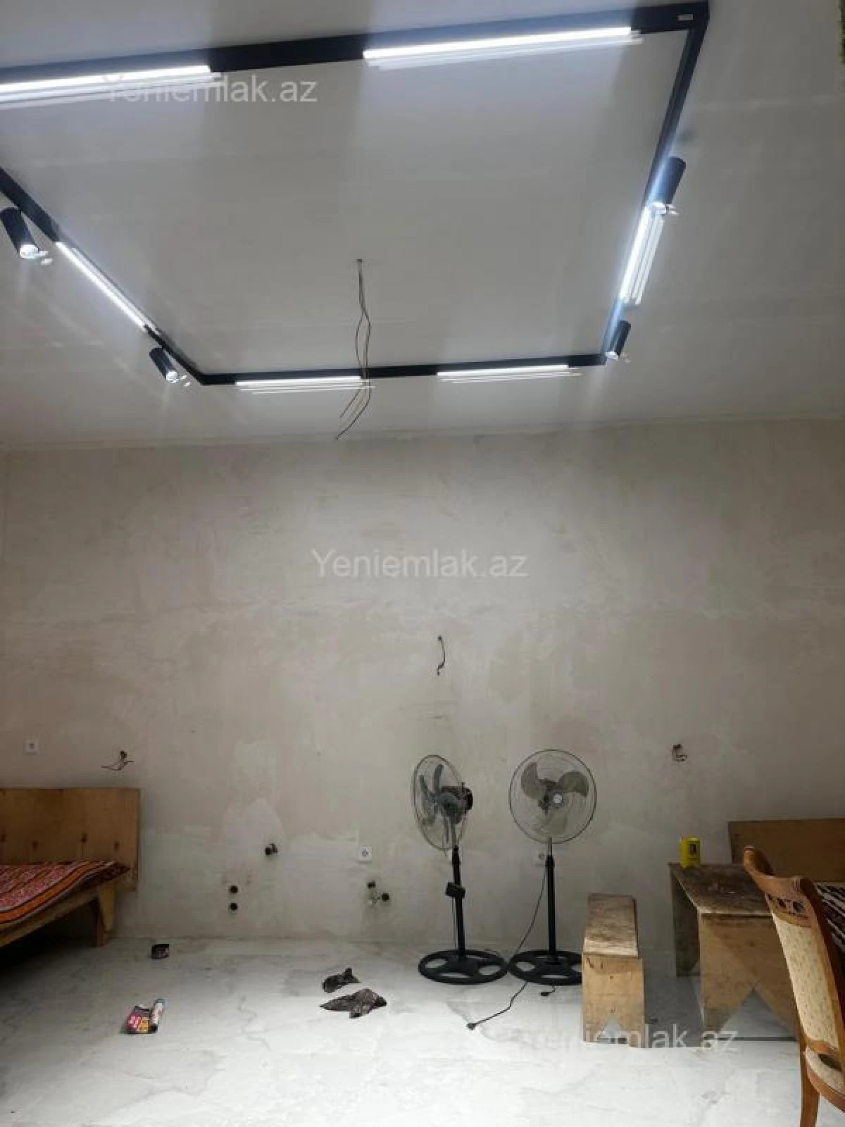 Satılır 4 otaqlı həyət evi 250 m²