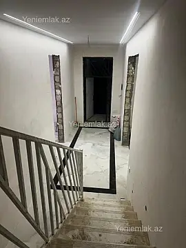 Satılır 4 otaqlı həyət evi 250 m²
