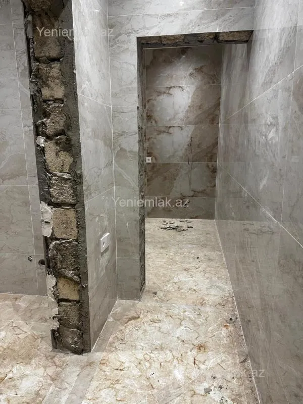 Satılır 4 otaqlı həyət evi 250 m²
