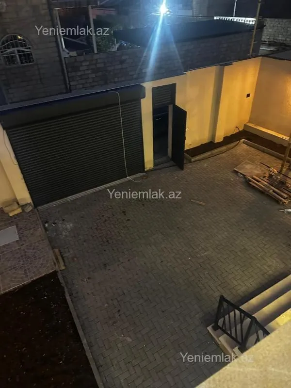Satılır 4 otaqlı həyət evi 250 m²