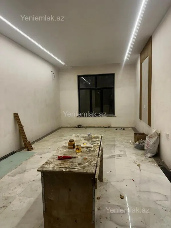 Satılır 4 otaqlı həyət evi 250 m²