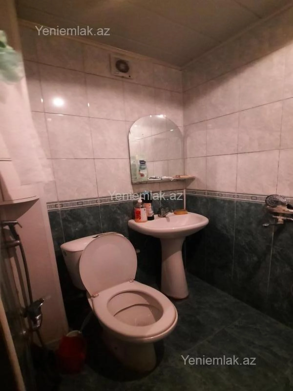 Satılır 1 otaqlı köhnə tikili 31 m²