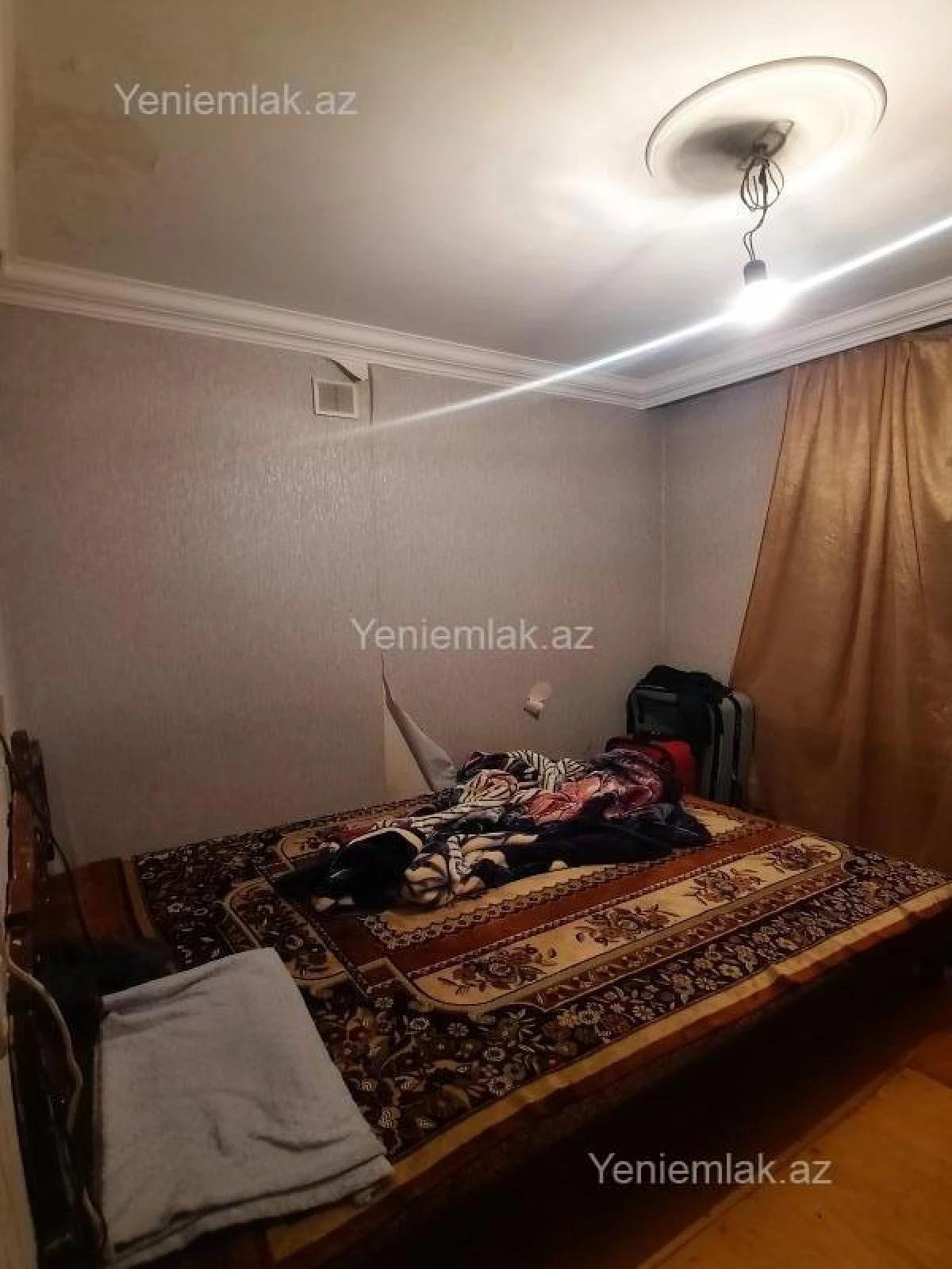 Satılır 1 otaqlı köhnə tikili 31 m²
