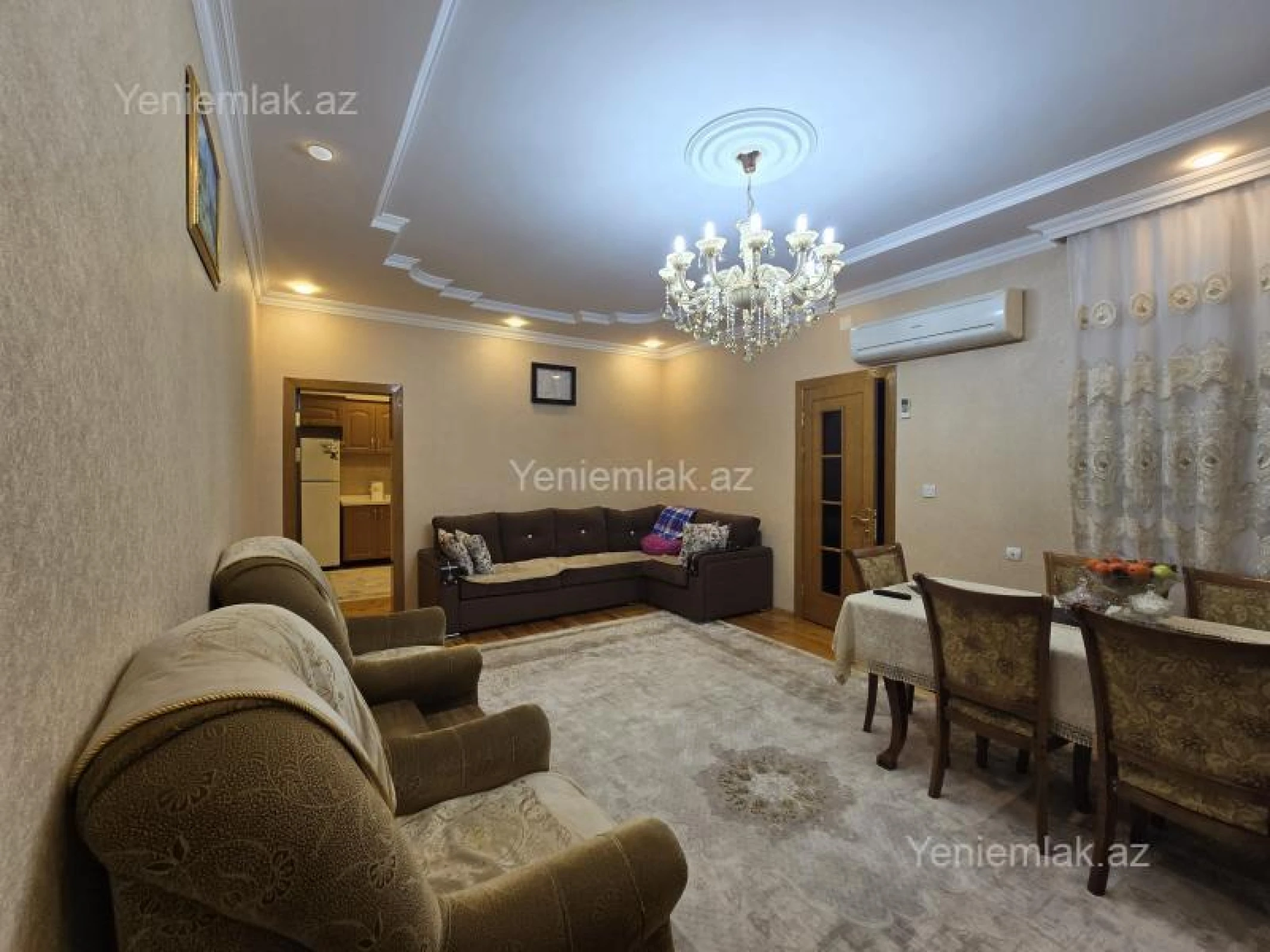 Satılır 8 otaqlı həyət evi 280 m²